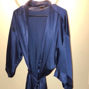 Victoria’s Secret robe size M/L